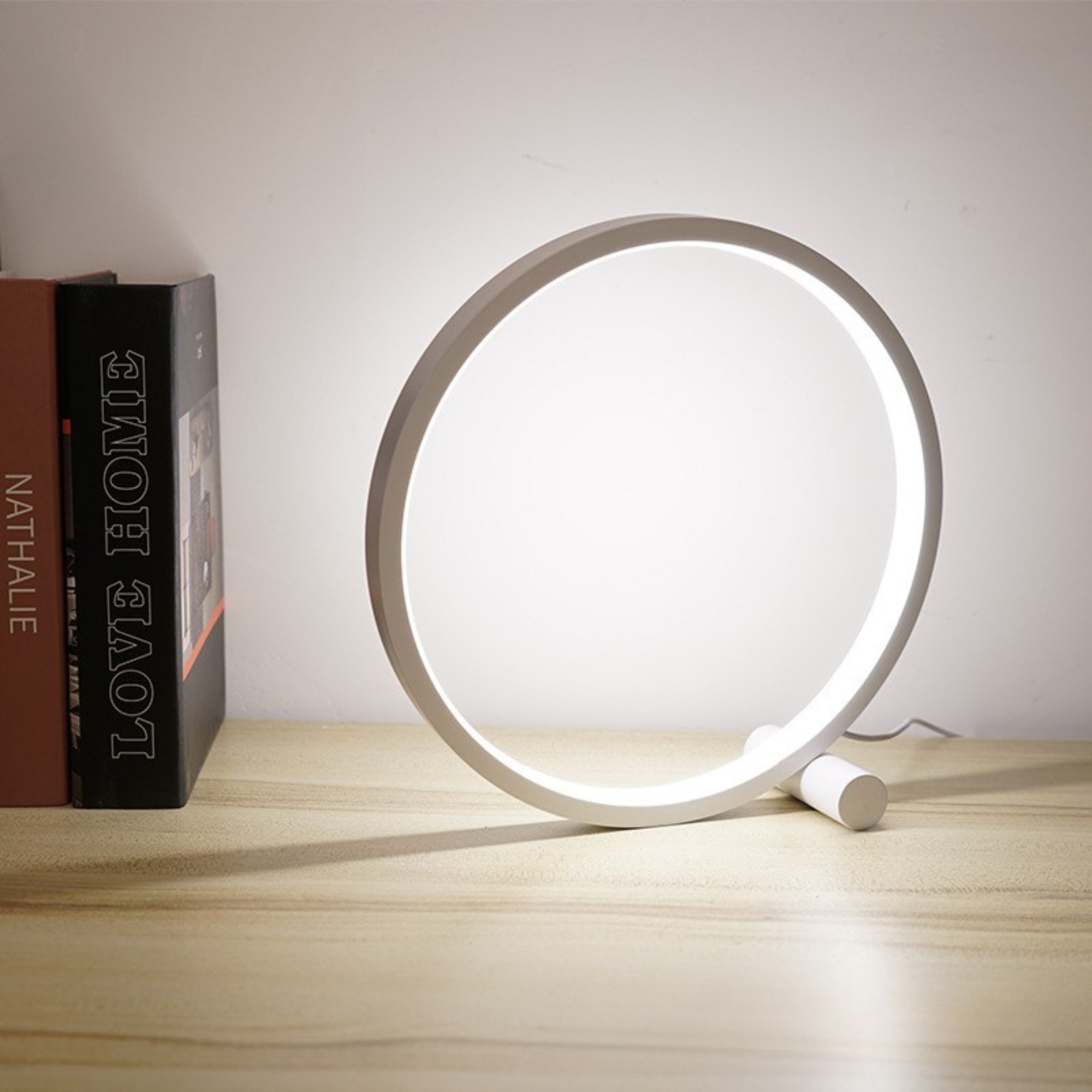 AuraCircle – LED Table Lamp with Touch Control